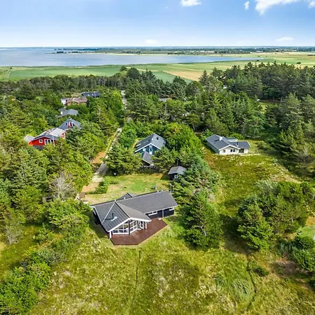 Leona - 250m To The Fjord By Interhome *